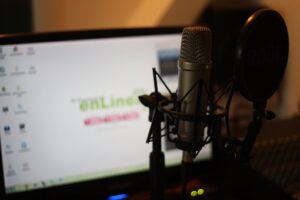 Top 7 reasons to start marketing through podcasts in 2022